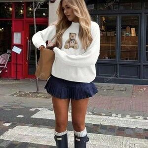 Women's Casual Cute Cartoon Bear Round Neck Long Sleeve Pullover Knit Sweater,